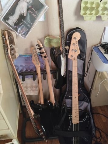Vendo set up chitarre e bassi