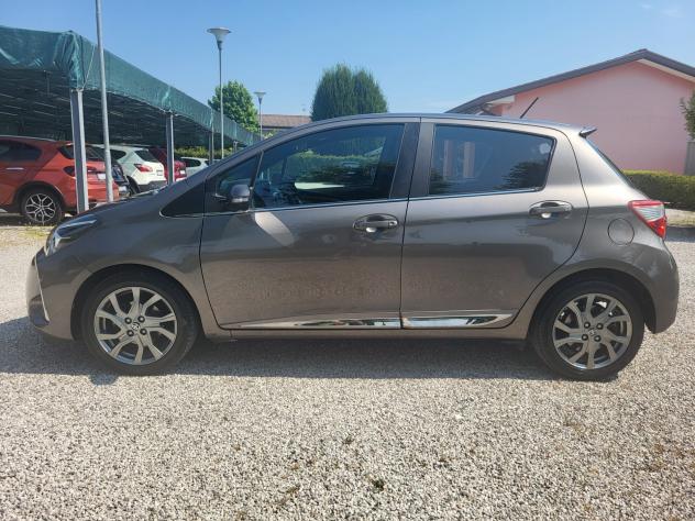 Toyota Yaris 1.0 5 porte Lounge - Foto 6