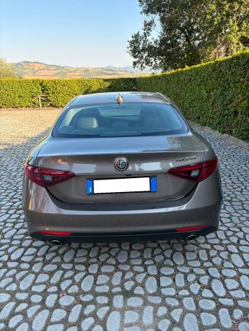 ALFA Giulia 2.2Turbodiesel 180CV 6M Super -08-2018 - Foto 10