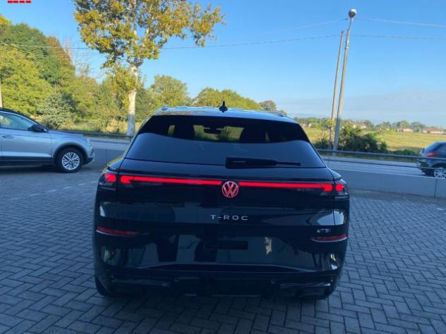 VOLKSWAGEN T-Roc NEW 1.5 eTSI ACT 150 CV DSG R-Line rif. 24140090 - Foto 6