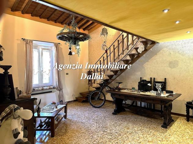 Appartamento con terrazzo, garage e cantina - Foto 16
