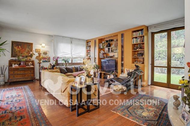 Villa di 220 m² con più di 5 locali e box auto doppio in vendita a Varese - Foto 6