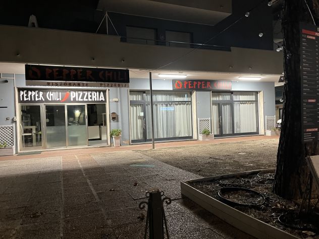 Cesenatico viale carducci vendesi affittasi bar-ristorante - Foto 2