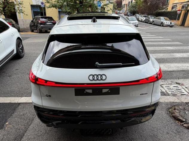 AUDI Q5 TDI 204Cv mHEV+ S tronic quattro S line edition rif. 24105129 - Foto 4