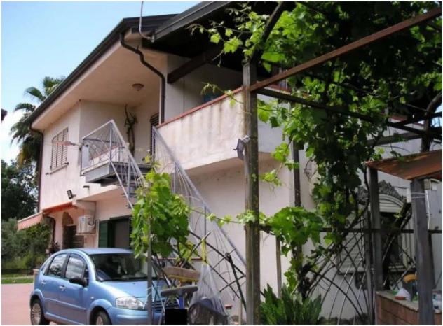 Immobile in asta di 208 m² con più di 5 locali in vendita a Montalto Uffugo - Foto 3