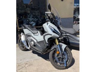 HONDA X-ADV 750