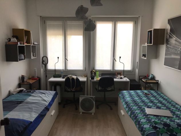 Stanza condivisa in Bicocca M5 390eu TUTTO INCLUSO