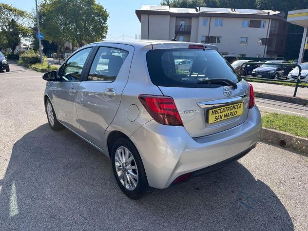 TOYOTA - Yaris - 1.4 D-4D 5p. Lounge - Foto 4