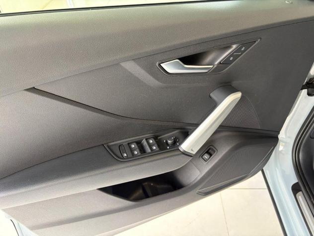 AUDI - Q2 - 35 TFSI S tronic - Foto 10