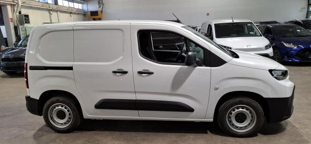 Toyota Proace City Verso L1 Active benzina 110CV M/T - Foto 4