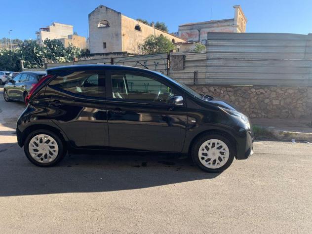 TOYOTA - Aygo - 1.0 VVT-i 72 CV 5p. x-clusiv - Foto 5