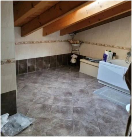 Immobile in asta di 419 m², box auto doppio in vendita a Bregnano - Foto 8