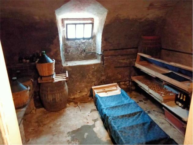 24/2023 U5 1 VA - Porzione di casa in asta a Daverio - Foto 8
