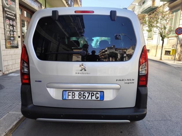 Peugeot Partner Tepee 1.6 BlueHDi 100CV Outdoor - Foto 6