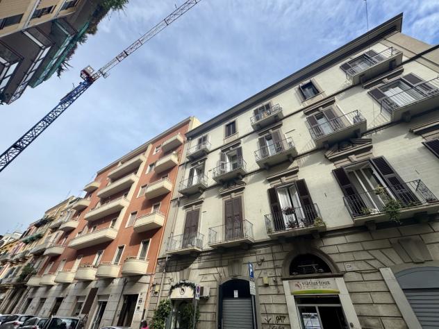 1 Vetrina in affitto a Bari - Foto 2