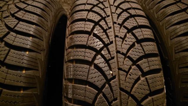 GOODYEAR ULTRAGRIP 9+ 175/65 R15 84H USATI