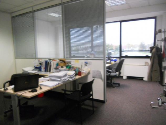 Immobile di 2045 m² con più di 5 locali in affitto a Arese - Foto 12