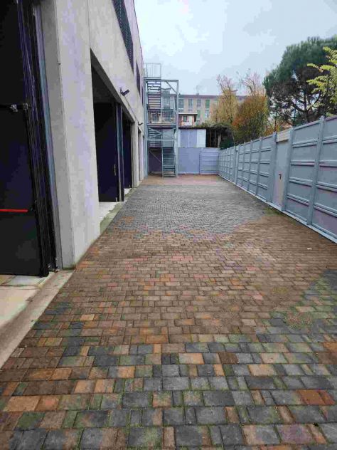 LOCALE NUOVO COMMERCIALE PARCHEGGI PRIVATI - Foto 10