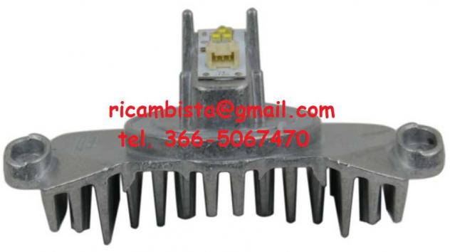 63117398766 BMW Serie 3 320d centralina faro led - Foto 2