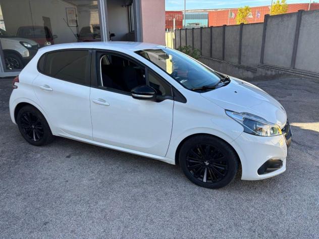 PEUGEOT 208 1.6 BlueHDi 75 5p. Active