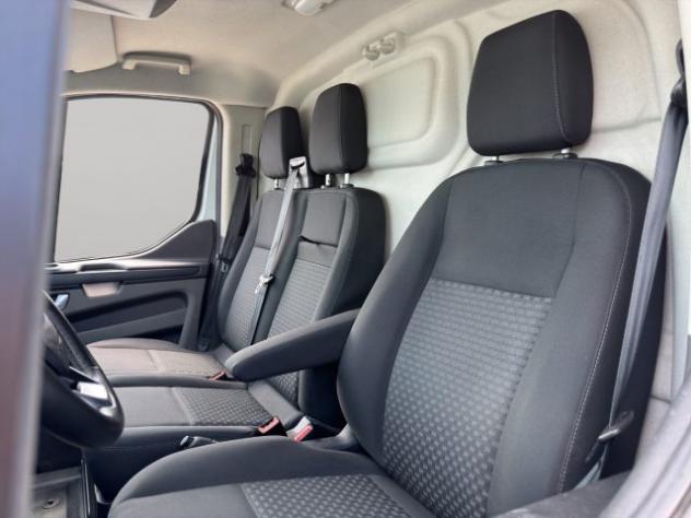 FORD Transit Custom L1H1 2.0 130 CV rif. 23851983 - Foto 8