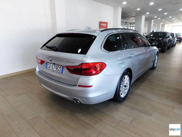 BMW - Serie 5 Touring - 520d xDrive Business aut. - Foto 4