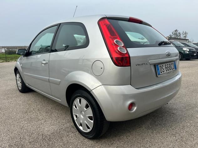 Ford Fiesta 1.2 Benzina - Foto 5