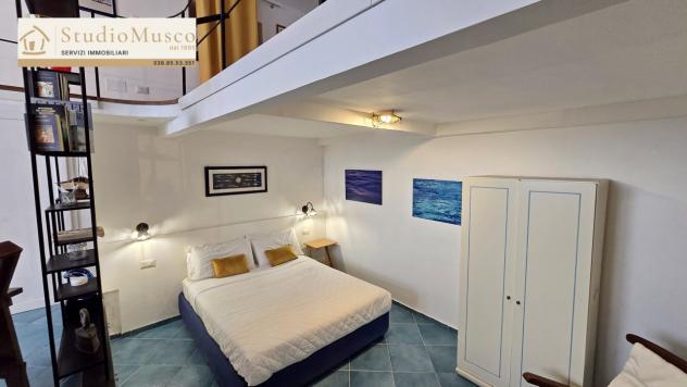 StudioMusco vende a Capri, su via Marina Grande, appartamento su due livelli. - Foto 12