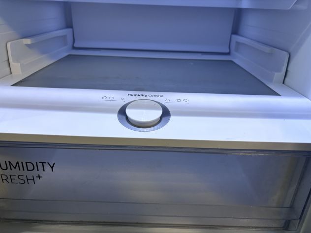 FRIGORIFERO CON CONGELATORE SAMSUNG VENDO - Foto 4