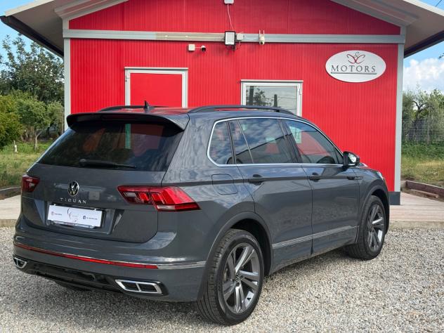 Volkswagen Tiguan R-Line 2.0 TDI 150 CV DSG - Foto 7