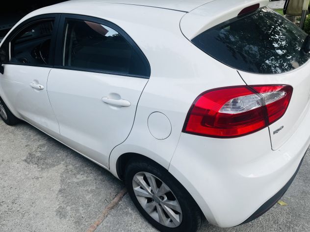 KIA RIO 1.1 CRDI - Foto 2