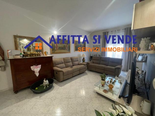 Pentalocale in vendita a Siracusa