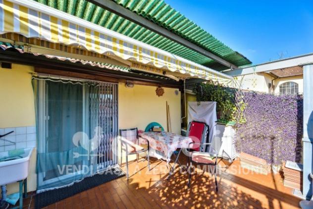 Appartamento di 110 m² con 3 locali e box auto in vendita a Varese - Foto 2