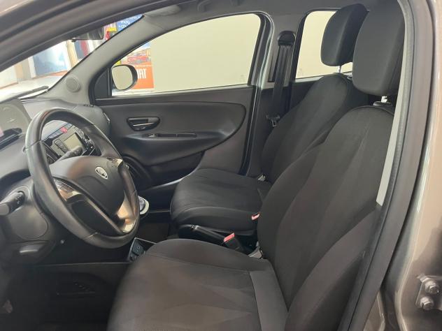 Lancia Ypsilon 1.2 69cv Gold - Foto 10