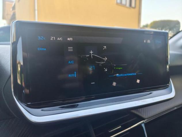 PEUGEOT 208 1.2 Hybrid Allure 100cv e-dcs6 rif. 23906163 - Foto 8