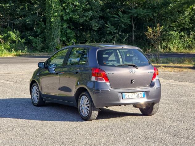 Toyota Yaris 1.4 D-4D DPF 5 porte CV-90 E4 Manuale NEO 2009 - Foto 4