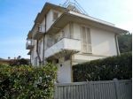 APPARTAMENTO di 5 vani e di 107 mq (PIETRASANTA) rif. 056/VE