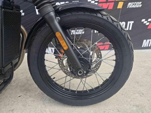 TRIUMPH Bonneville Bobber Video 360 rif. 24000045 - Foto 10