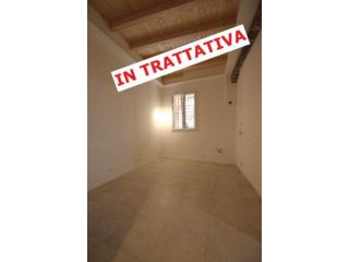 Affitto Appartamento da 60 mq  in VIA UGO BASSI