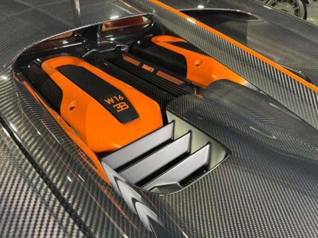 BUGATTI Chiron CHIRON PUR SPORT W16 1500HP "1 OF 60" FULL CARBON rif. 22762593 - Foto 9