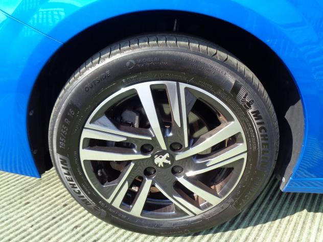 Peugeot 208 208 PureTech 100 Stop&Start 5 porte Allure - Foto 6