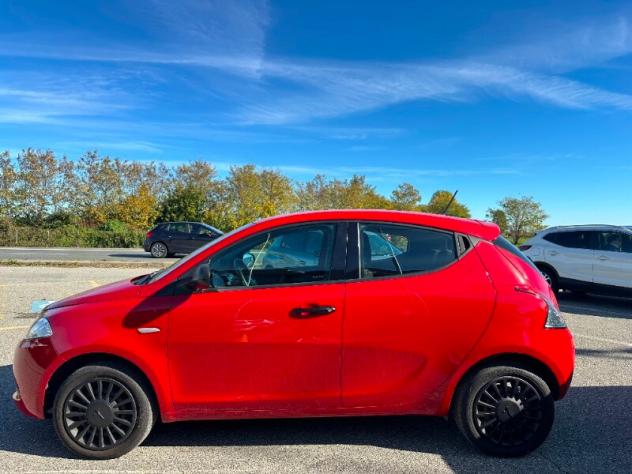 LANCIA Ypsilon 3ª serie Ypsilon 1.0 FireFly 5 porte S&S Hybrid Ecochic Silver - Foto 3