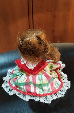Bambolina in porcellana da collezione - Foto 3