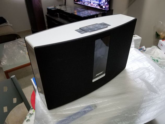 Bose SoundTouch 20 Bianco Nuovo e telecomando (solo provato) - Foto 2