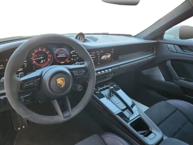 PORSCHE 911 CARRERA 4 GTS - Foto 3