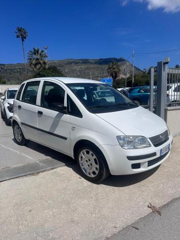 Fiat Idea 1.3 Multijet 16V Active - Foto 6
