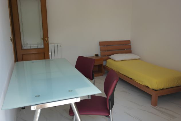 Camere Singole vicino facoltà Ingegneria e Montesantangelo - Foto 9