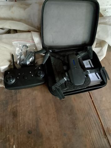 per principianti vendo Drone pieghevole custodia rig eliche di ricambio.