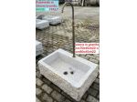 Fontana in pietra granito con rubinetto alto