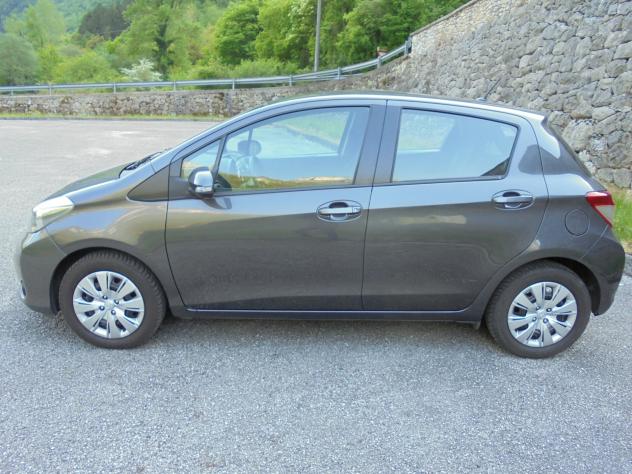 TOYOTA YARIS 1.0 VVT-i 5P ACTIVE UNIPROPRIETARIO-NEOPATENTATI - Foto 8